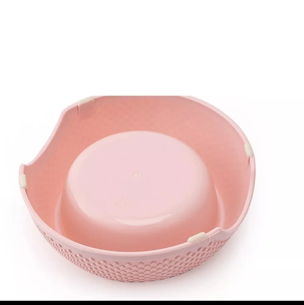2 Pink heart pet bowls set